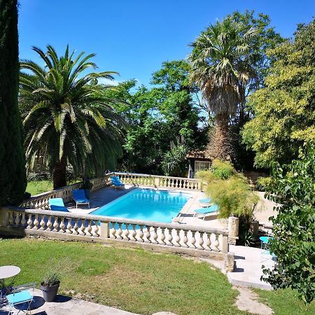 Le Mas Des Agapes Beaucaire  Ngoại thất bức ảnh