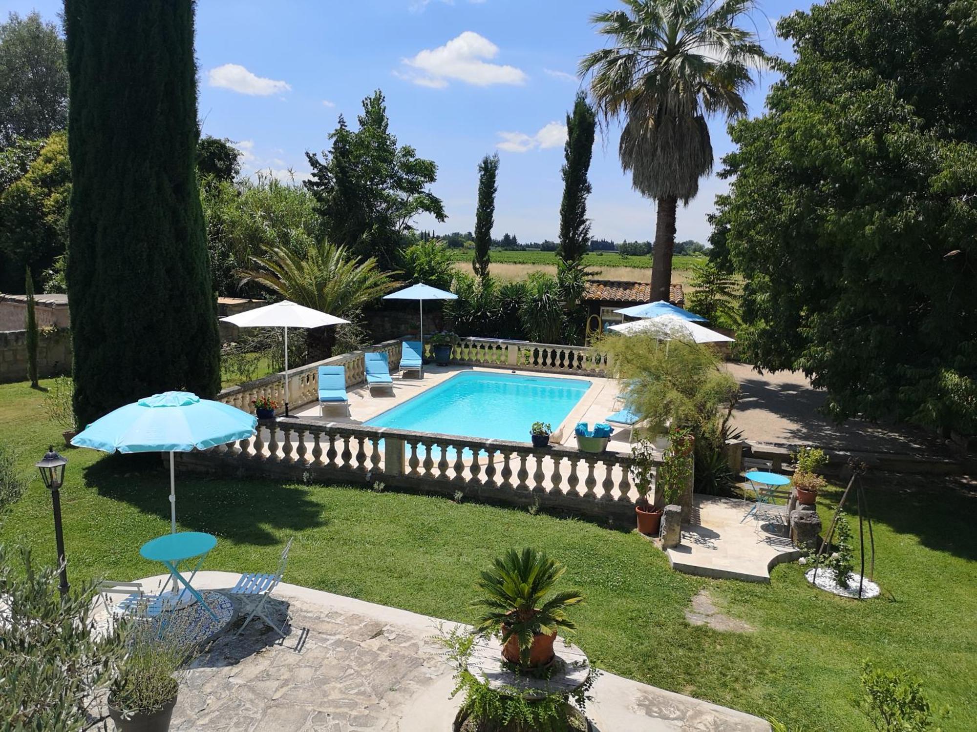 Le Mas Des Agapes Beaucaire  Ngoại thất bức ảnh